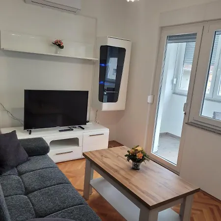 Roko Apartment